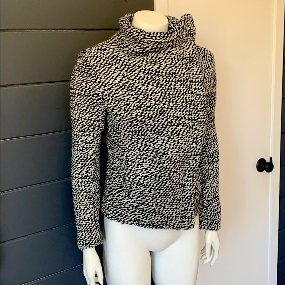 Wool/poly blend jacket
